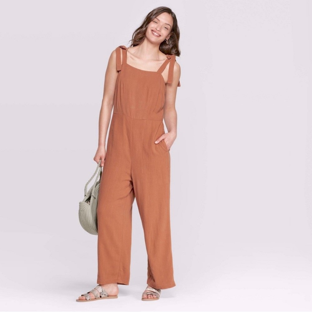 Universal Thread Romper Size I Medium